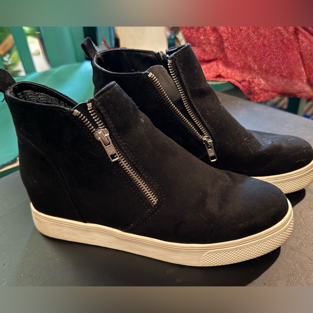 Time and Tru Black High-Top Sneakers with White Soles
